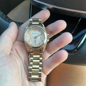 Micheal kors rose gold watch